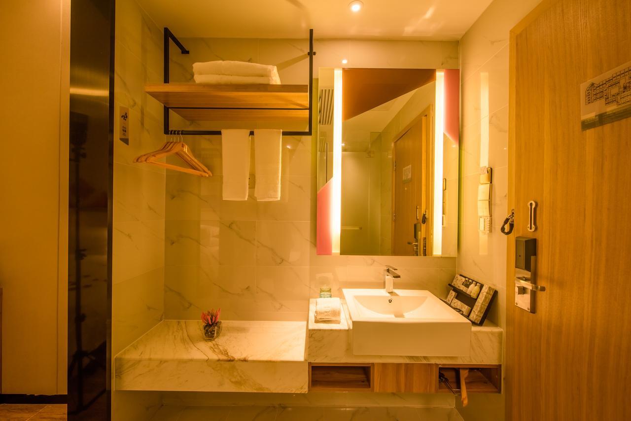 Borrman Hotel Guangzhou Tianhe Sports Center Экстерьер фото